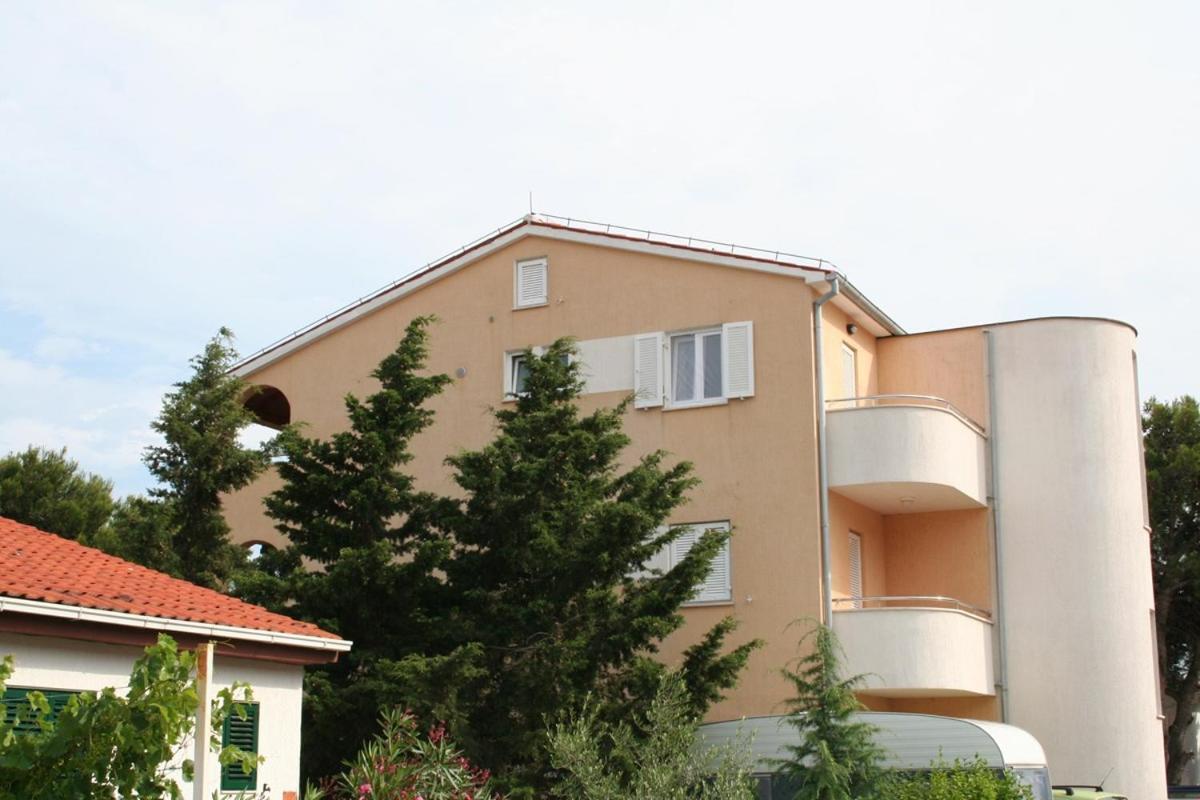Apartment Mirna プレマントゥーラ エクステリア 写真